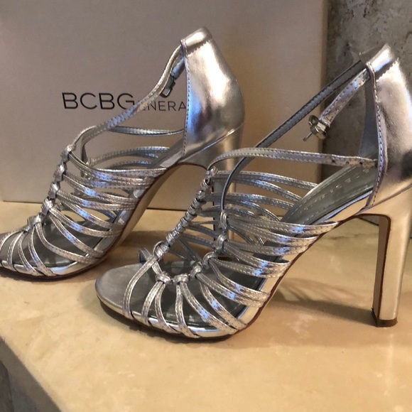 Silver open toe heels 8.5 - Picture 3 of 8